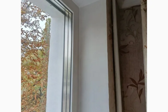 Штукатурка відкосів з матеріалом- фото № 9