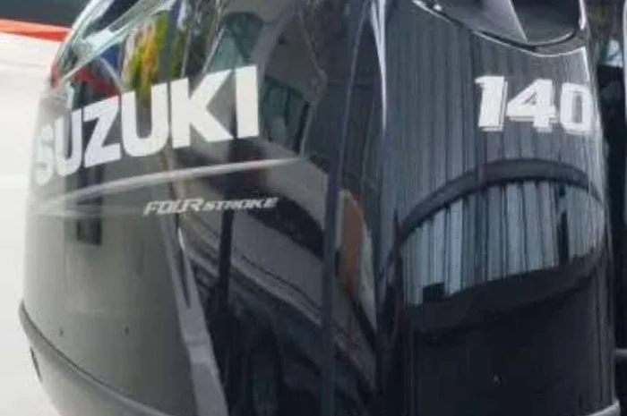 Лодочний мотор Suzuki DF - 140 у продажу- фото № 1