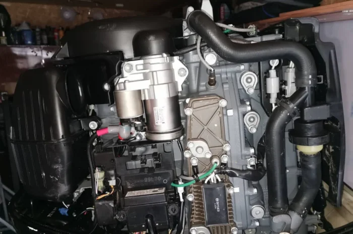 Лодочний мотор Suzuki DF - 140 у продажу- фото № 3