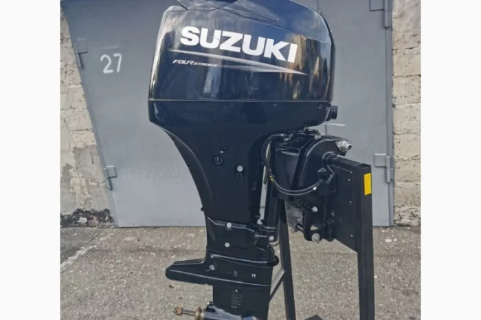 Продажа лодочного мотора Suzuki - 50 в идеальном состоянии- фото № 3