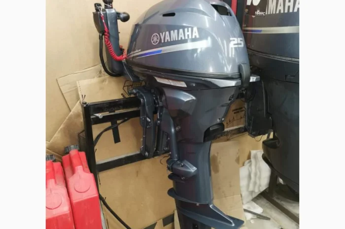 Продается лодочный мотор Yamaha - 25 б/у- фото № 1