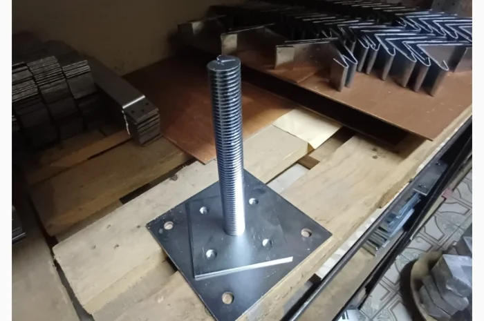 Універсальний оцинкований кутник з ребром жорсткості 145×145×95- фото № 8