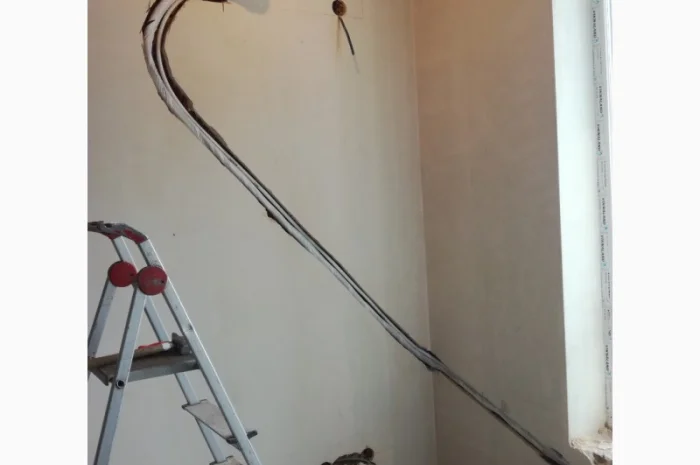 Монтаж магістралі для кондиціонера в Крюківщині- фото № 3