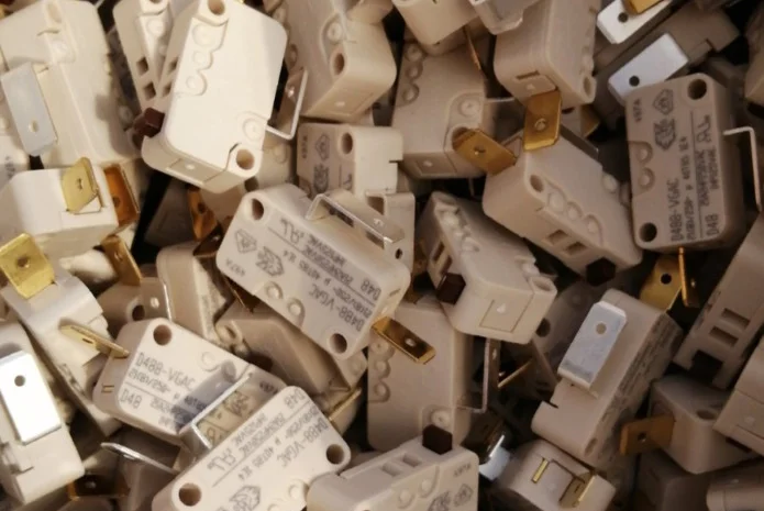 Микропереключатель D488-VGAC в наличии- фото № 1