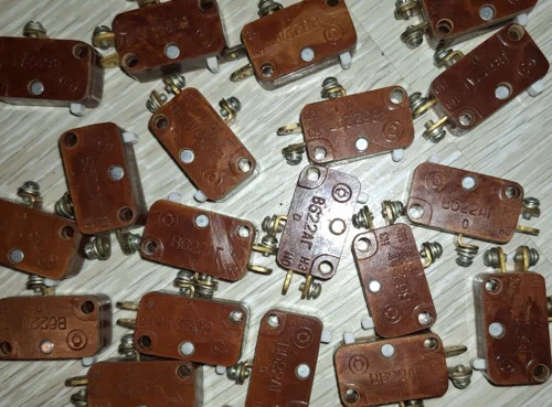 Мікроперемикач В622АГ- фото № 1