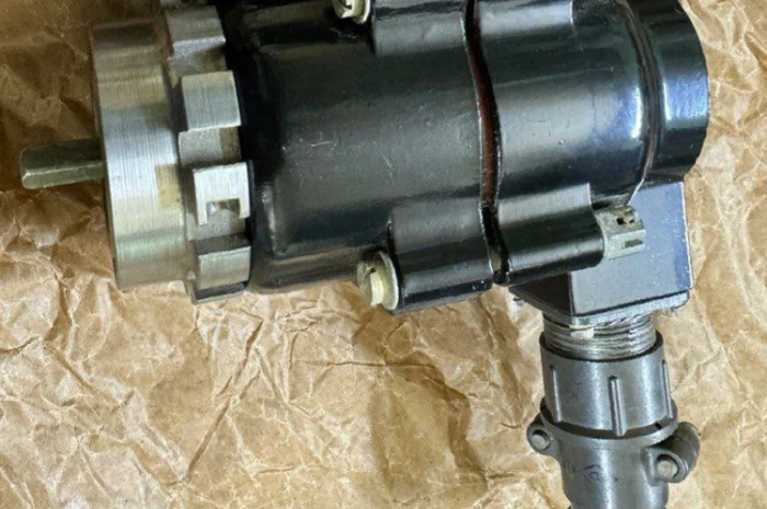 Датчик тахометра ДТЭ-1 в продаже- фото № 1