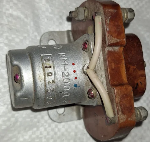 Контактор КМ-200Д-В для електросистем- фото № 1