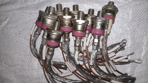 Тиристор ТБ251-100-10 для різних приладів- фото № 1