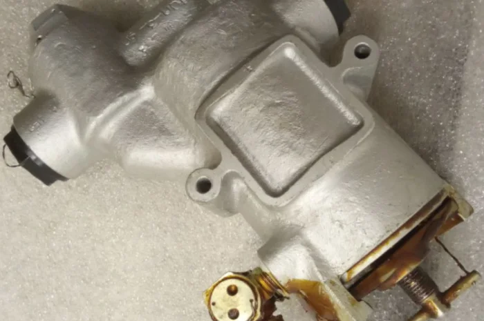 Фильтр топливный 12ТФ29СН-1 с клапаном и краном- фото № 1