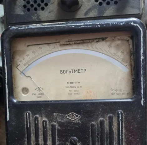 Вольтметр Д566 – универсальный прибор для измерения напряжения- фото № 1
