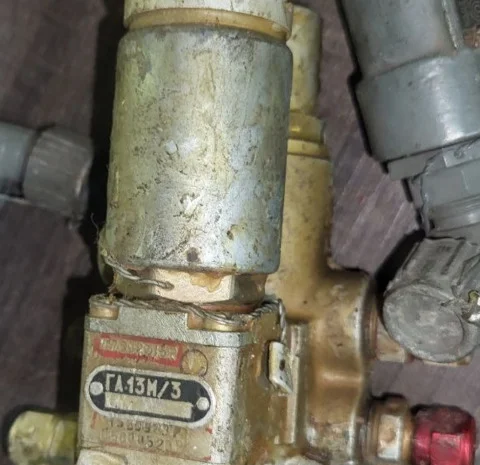 Двухпозиционные золотники ГА-13М/3 в продаже- фото № 1