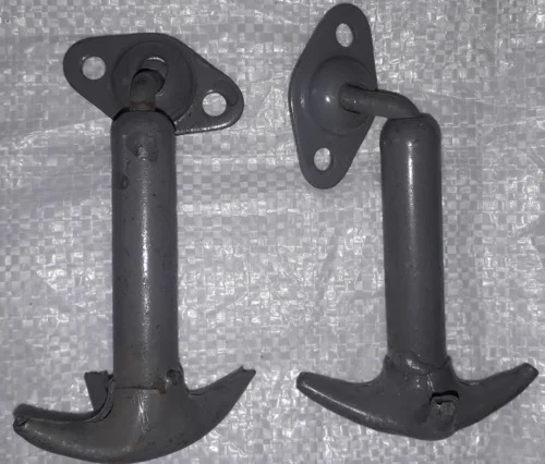 Купую замок капота для УРАЛ 353- фото № 1