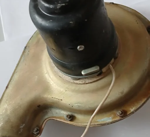 Электродвигун обогревателя 63.3730 12V/15V- фото № 1