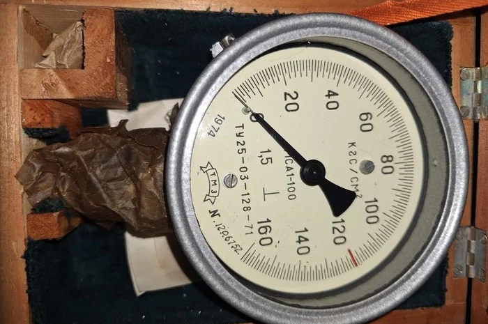 Манометр МСА1-100 для измерения давления- фото № 1