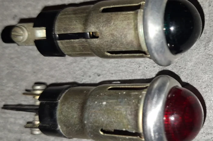 Сигнальная лампа ПД20 красная(зеленая) 24 V- фото № 1