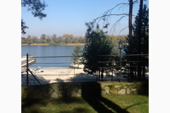 Продается VIP коттедж с евроремонтом на берегу Днепра с собственным пляжем- фото № 14