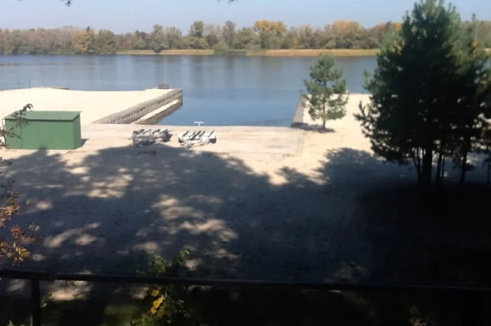 Продается VIP коттедж с евроремонтом на берегу Днепра с собственным пляжем- фото № 13