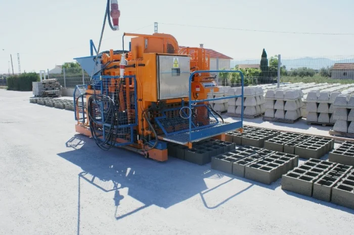 Мобільний вібропрес Svemlo SUMAB 4800 у продажу- фото № 8