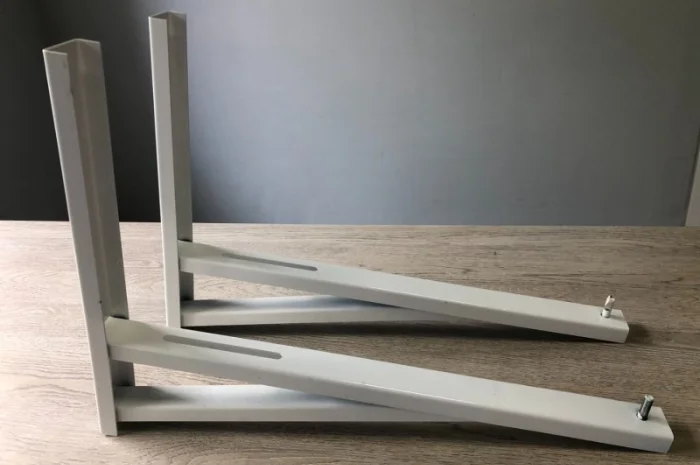 Кронштейн для кондиціонерів та полиць в наявності- фото № 1