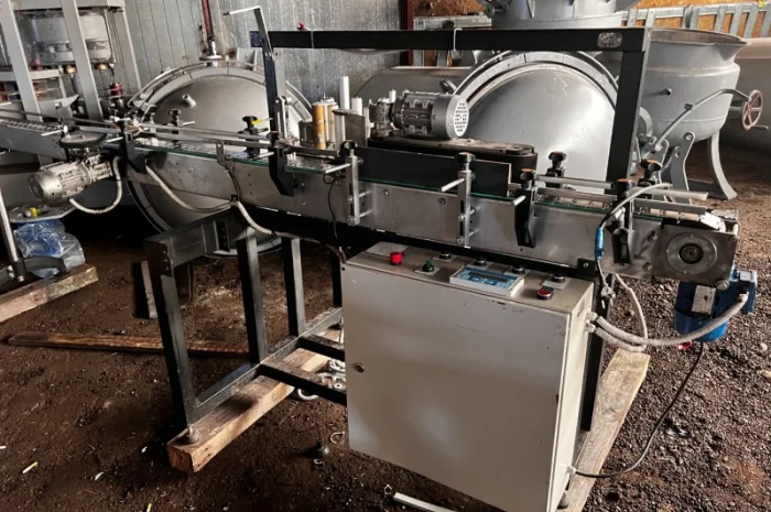 Етикетувальна машина для циліндричних ємностей- фото № 1