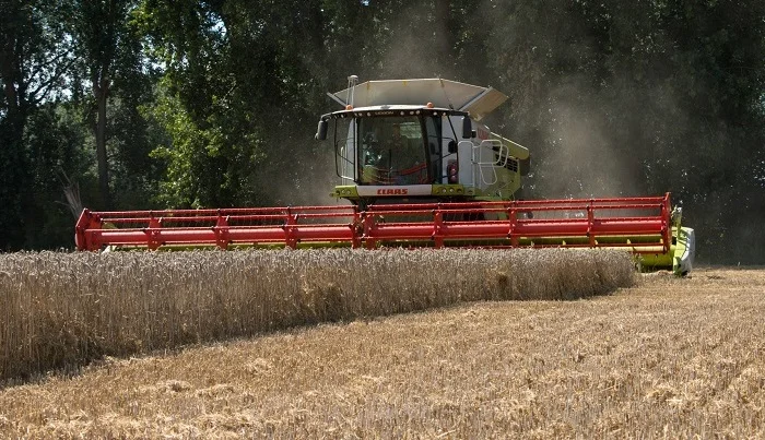 Потрібна оренда комбайна для збору врожаю- фото № 1