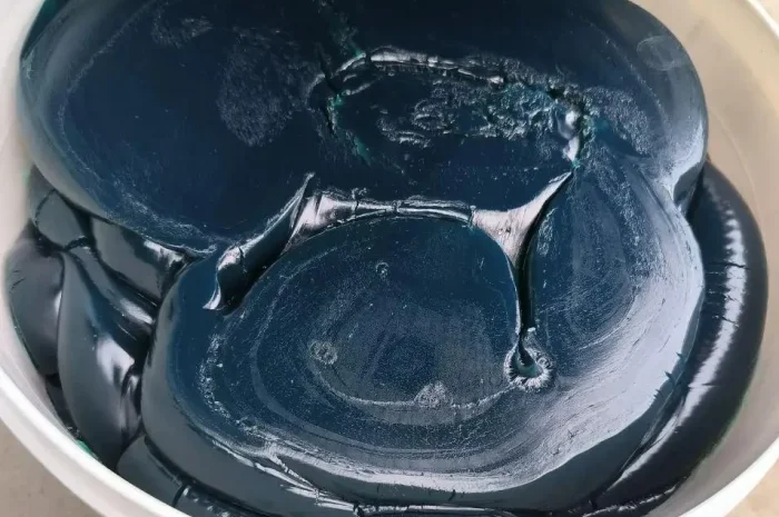 Пропонуються технічні мастила Солидол в різних упаковках- фото № 1