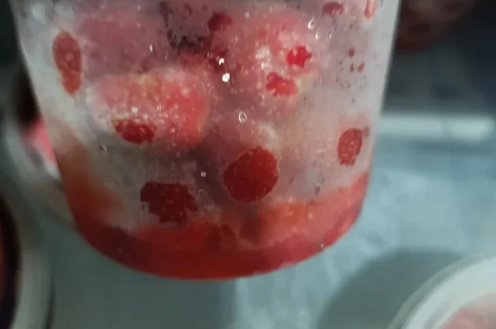 Заморожена ожина, полуниця, слива 2025- фото № 1