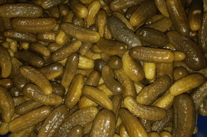 Грунтовые квашеные огурцы- фото № 4