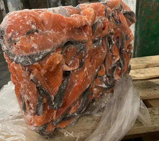 Обрізь лосося з плавниками- фото № 1