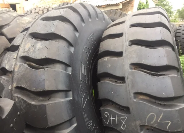 Скаты шины R24 14 на различную спецтехнику продажа в Украине- фото № 10