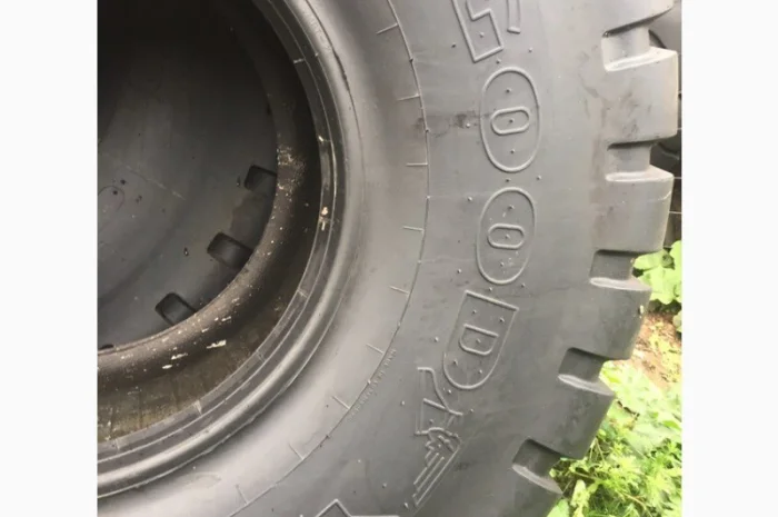 Скаты шины R24 14 на различную спецтехнику продажа в Украине- фото № 5