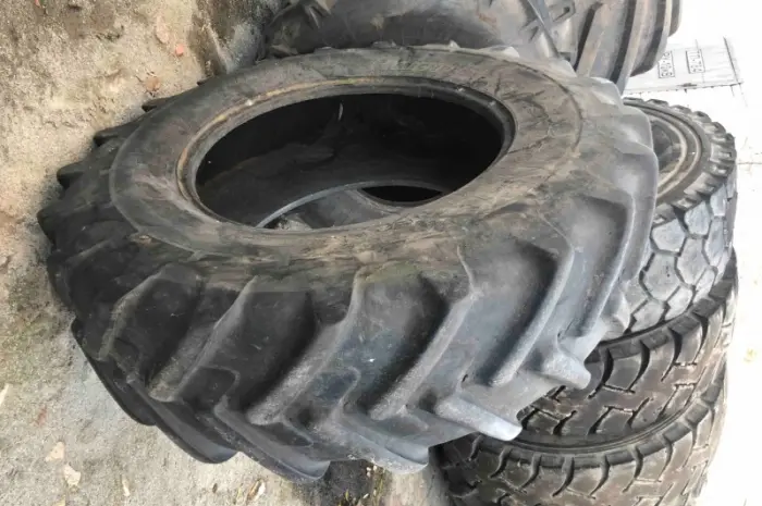 16.9R30 (420/90R30) Michelin для тракторов и сельскохозяйственной техники- фото № 2
