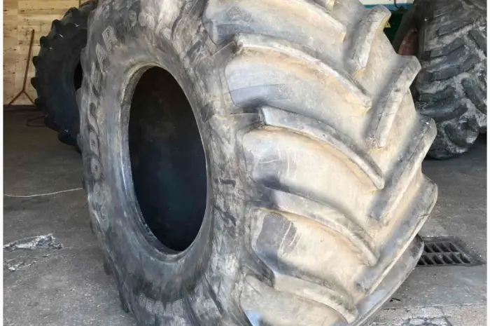 Шина 900/60R32 GoodYear для комбайнов- фото № 1