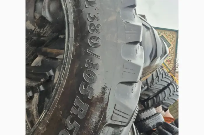 Бу шина VF 380/105R50 BKT опрыскиватель- фото № 3