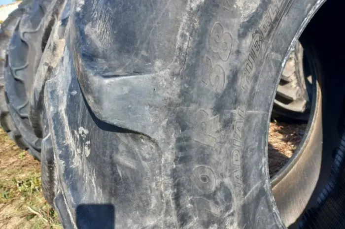 Б/у шина 800/70R38 Michelin (пара) для комбайна або трактора- фото № 4