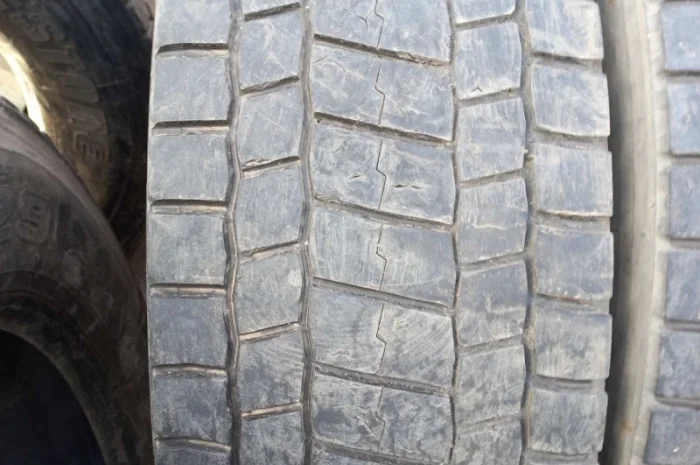 Бв шина 315/70-R22.5 Bridgestone- фото № 2