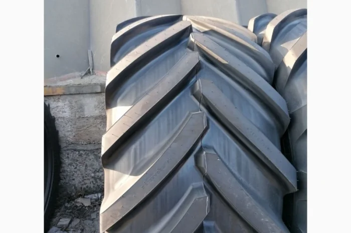 Шины Michelin MegaXBib 900/60R32 (182B) комбайн- фото № 1