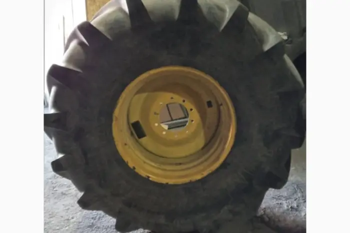 Бу шина 900/60R32 (35.5-R32) Michelin (р32) на комбайн- фото № 4
