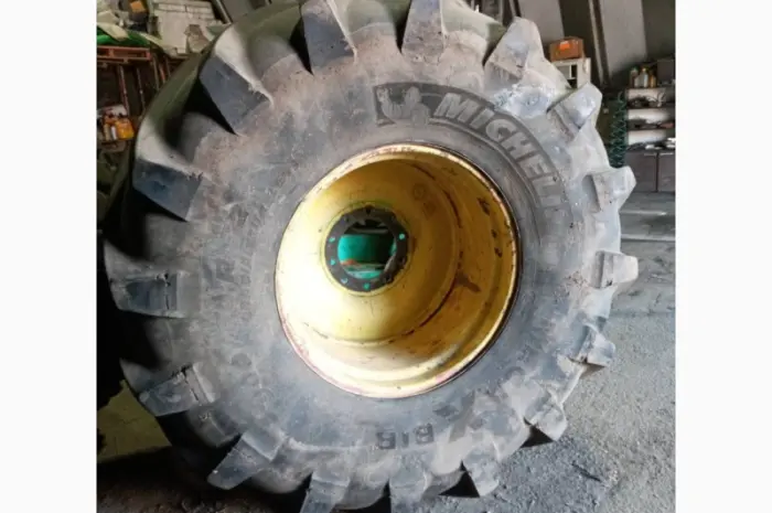 Бу шина 900/60R32 (35.5-R32) Michelin (р32) на комбайн- фото № 5