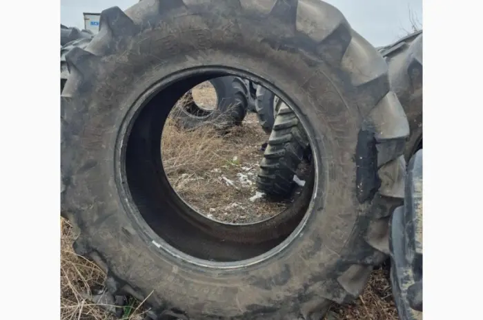 Б/у шини на трактор 710/70-R42 та 600/70R30 Michelin Megaxbib- фото № 4
