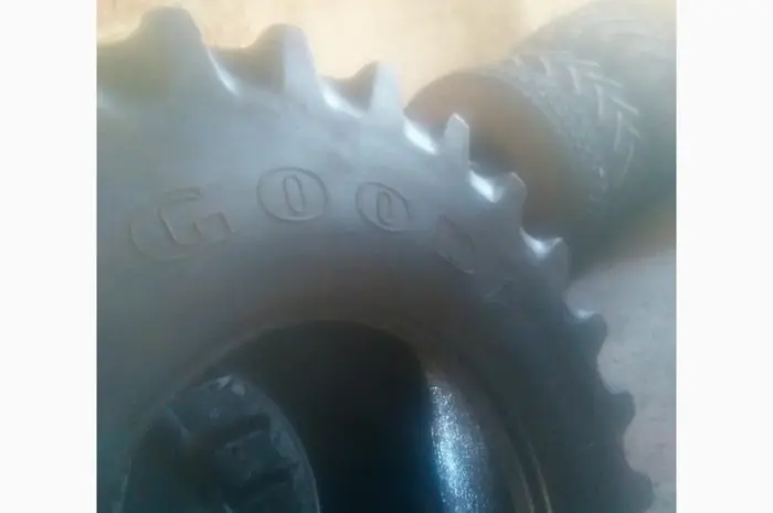 Продам 800/65R32 Goodyear 172A8- фото № 3