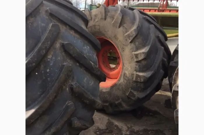 Б/у Шина 900/60R32 Michelin 176A8- фото № 3
