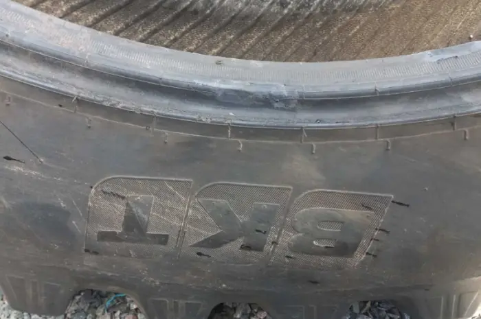 Бу шина 380/105r50 BKT- фото № 6