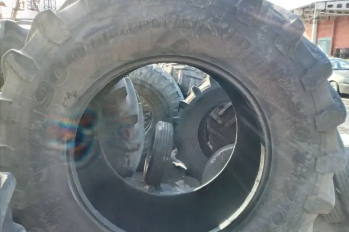 Бу шина 710/75R42 Michelin (пара) Днепр на трактор Fendt John Deer- фото № 11