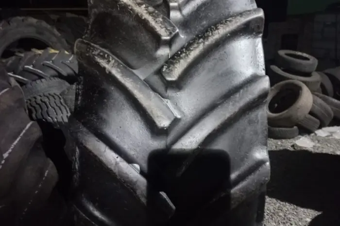 Бу шина 650/75R32 (24.5-R32) Continental на комбайн- фото № 1
