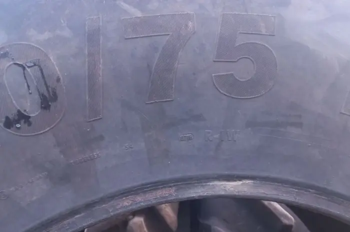 Бу шина 710/75R42Mitas- фото № 2