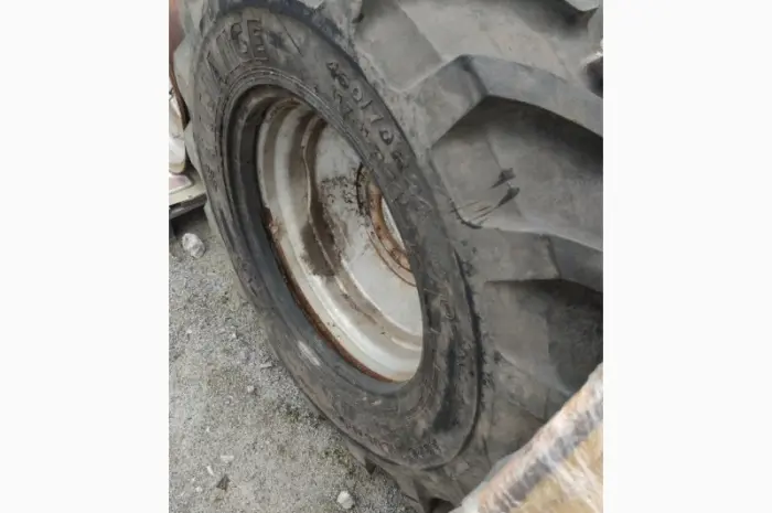 Бу шина на маниту 460/70R24 (17.5р24) Starmaxx- фото № 6
