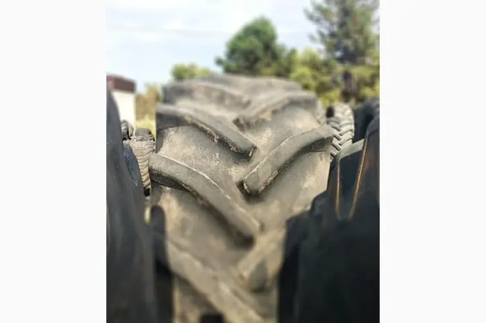 Бу шина GoodYear 800/65R32 (30.5LR32)- фото № 5