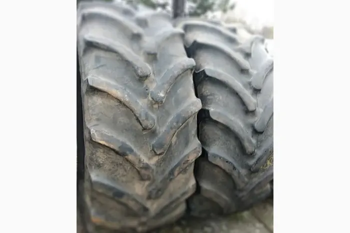 Шина бу 710/70R38 (28р38) Firestone (пара)- фото № 3