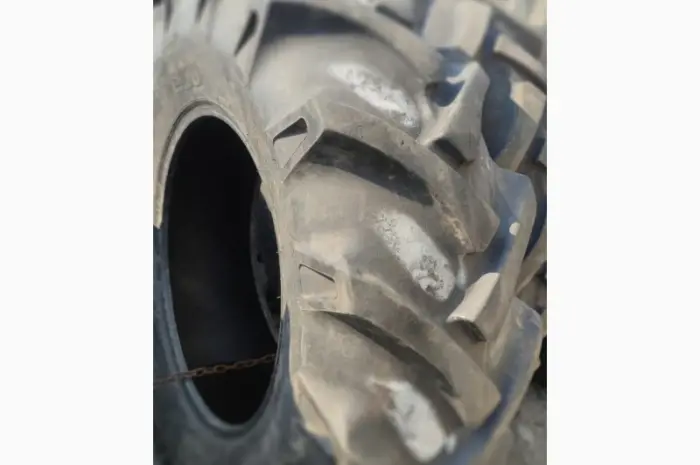 Бу шина 14.9-24 (380/85R24) BKT на трактор- фото № 2